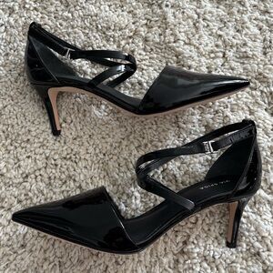 Via Spiga Classic Black Strappy 2 Inch Heels Size 6